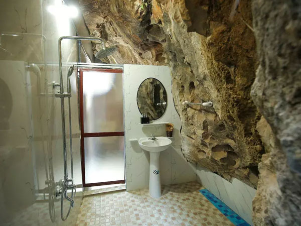 Khách sạn hang động bí ẩn ở Ninh Bình niêm yết giá 97 triệu/đêm, lãnh đạo Sở lên tiếng
