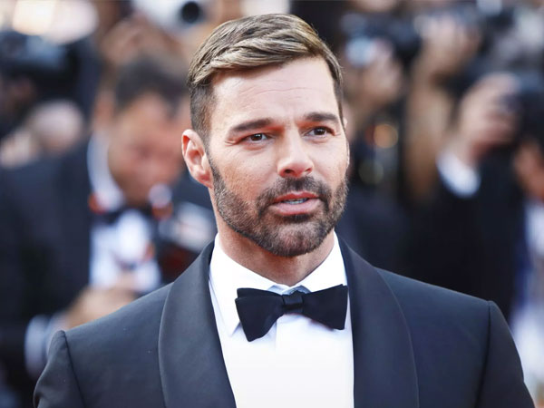 Ricky Martin chuẩn bị hầu tòa vì cáo buộc 'loạn luân' với cháu trai