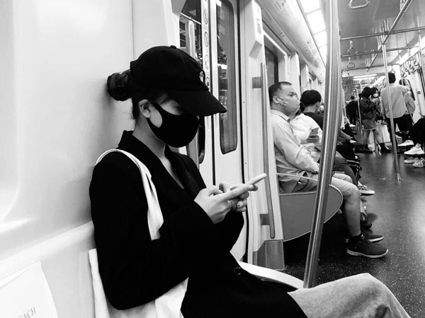 Bài viết của tác giả nữ khiến cánh mày râu ca ngợi nhiệt tình: 'Vợ ơi xin em hãy đọc!'