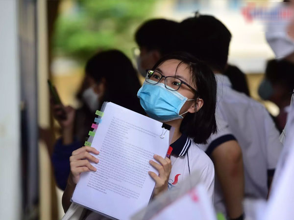 Thí sinh sốc khi điểm xét tuyển học bạ 'cao tận nóc'