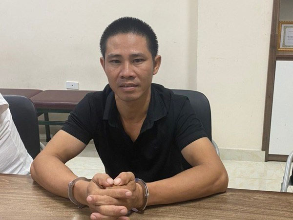 Dùng dao đâm chết người sau khi bị tạt đầu xe máy: Nghi phạm khai gì?