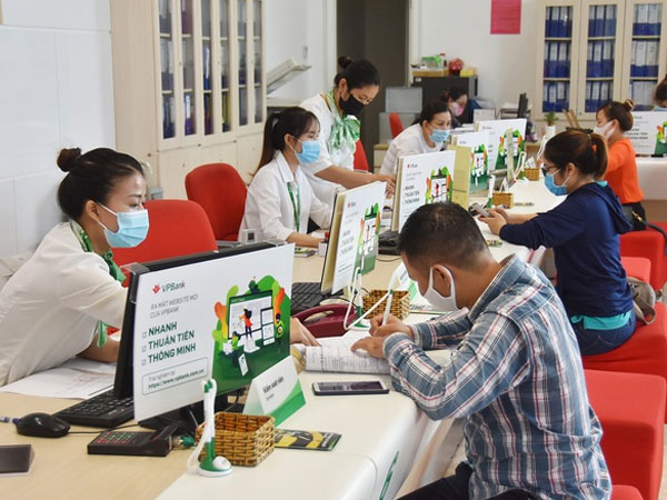 Cảnh báo nợ xấu 'vây' ngân hàng
