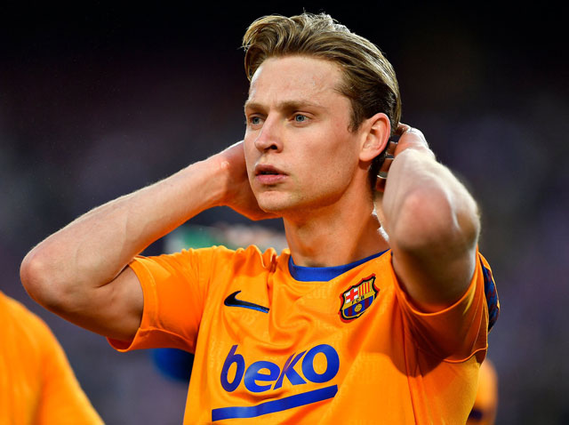 Frenkie de Jong khiến Barca và MU tiến thoái lưỡng nan
