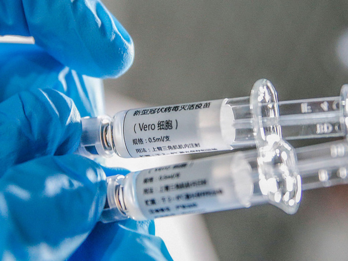 Chủ tịch Trung Quốc Tập Cận Bình tiêm vaccine nội địa ngừa Covid-19