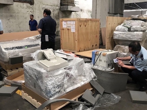 Tạm giam một cựu cán bộ Phòng Cảnh sát kinh tế Công an TP HCM