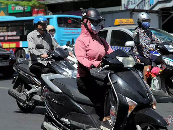 Dự báo thời tiết 26/7: Bắc Bộ, Trung Bộ nắng nóng gay gắt, nhiệt độ phổ biến 35-37 độ C
