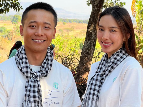 Quang Linh và Thùy Tiên bất ngờ lên báo Trung với câu chuyện ngôn tình gây sốc: Hoa hậu trốn nhà tới Châu Phi xây dựng sự nghiệp từ thiện cùng người yêu
