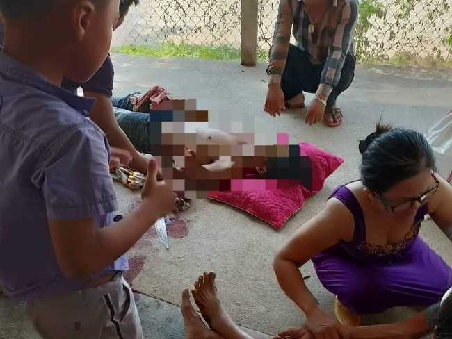 Mâu thuẫn trong lúc nhậu, thanh niên 18 tuổi dùng dao phay chém tử vong người đáng tuổi cha chú