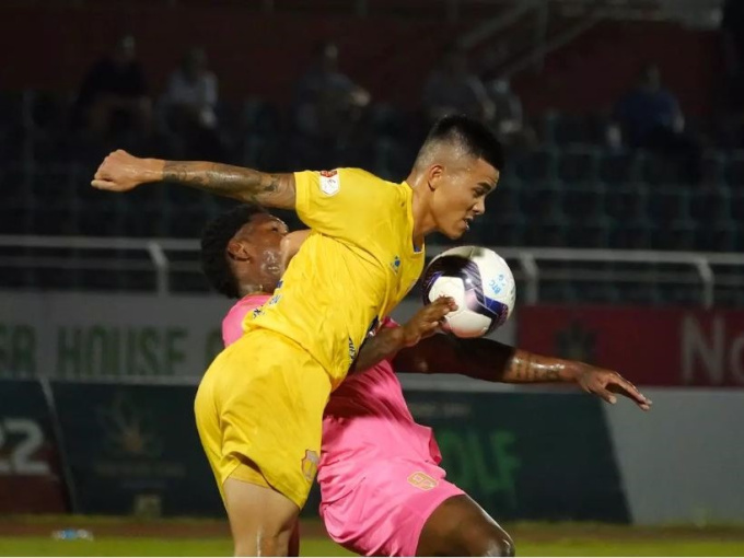 V-League 2022: Ghế cháy và.. ‘cháy’ ghế