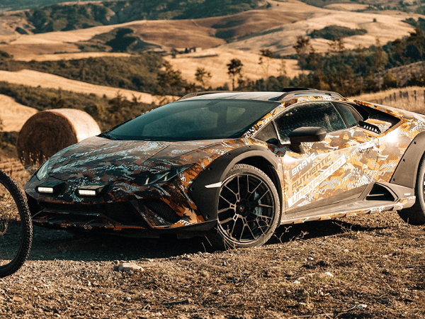 Siêu xe Lamborghini Huracan phiên bản địa hình 'siêu ngầu' lộ diện