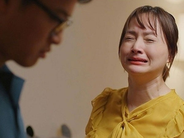 'Rổ sạn' Thương Ngày Nắng Về: Vân Vân nhận được tiền từ tương lai, Đức 'xoăn' chưa được trả lại tên đã bị cắt vai
