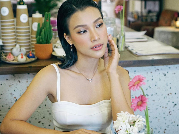 Hoàng Oanh trải lòng về cuộc hôn nhân tan vỡ với ông xã ngoại quốc: 'Biết đâu ở lại sẽ đắng hơn'
