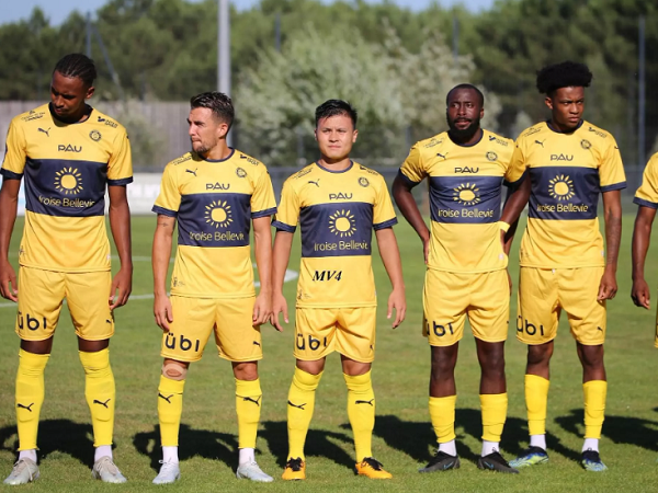 Pau FC vs Guingamp: Chờ khoảnh khắc lịch sử của Quang Hải