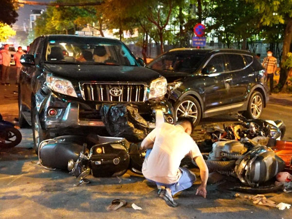 Tài xế Santa Fe gây tai nạn liên hoàn khai 'bị bệnh động kinh' sẽ đối diện án phạt nào?