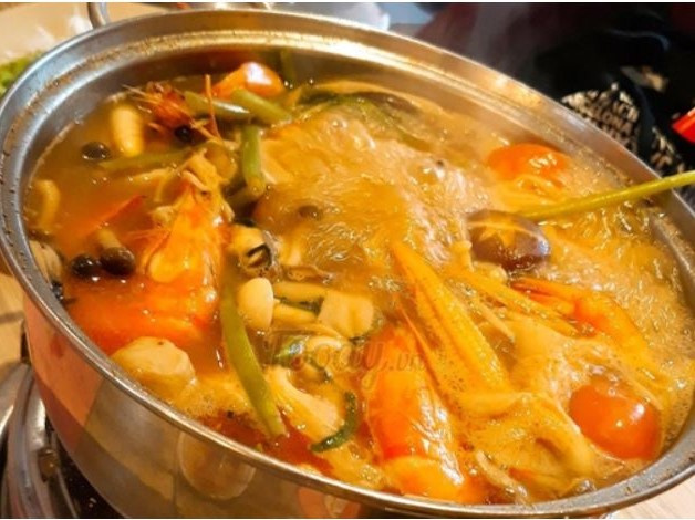 Nhân viên ThaiExpress làm đổ nồi lẩu đang sôi khiến khách bị bỏng nặng nửa người: Goldsun Food nói gì?