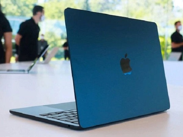 MacBook Air M2 chính hãng mở bán tại Việt Nam, giá từ 33 triệu đồng