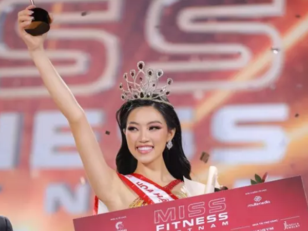 Hoa hậu Thể thao Thu Thủy phản hồi về clip xôn xao liên quan đến bóng cười