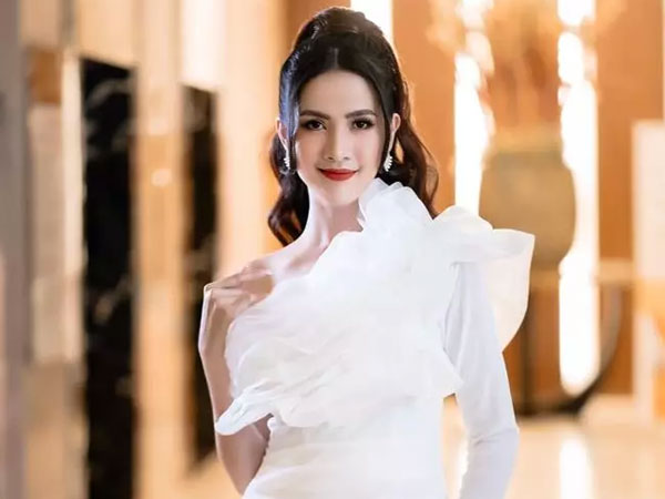 Hoa hậu Vbiz phải tìm luật sư khẩn cấp vì bị kiện tranh chấp đất