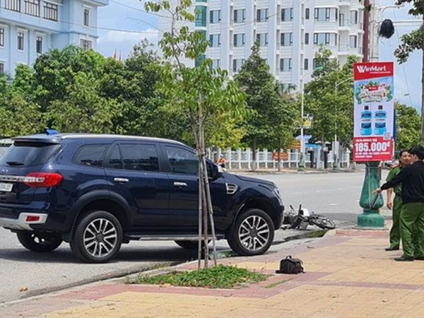 Họp báo vụ nữ sinh tử vong sau tai nạn giao thông: Xác định người lái ôtô vi phạm, giám đốc bệnh viện xin lỗi gia đình nữ sinh