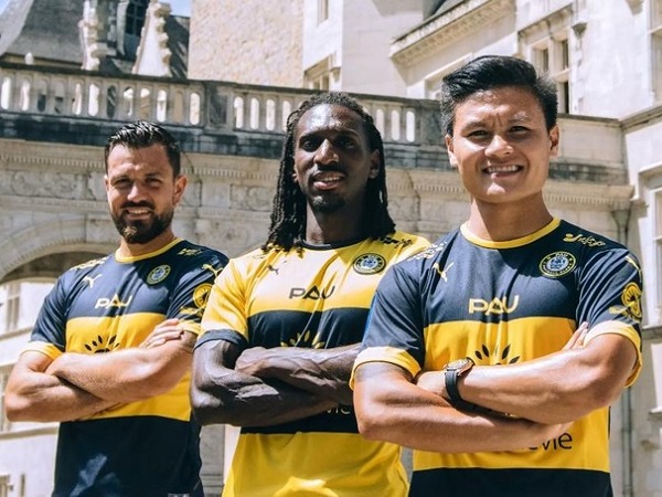 Quang Hải cùng Pau FC nhận tin vui bất ngờ trước vòng 2 Ligue 2