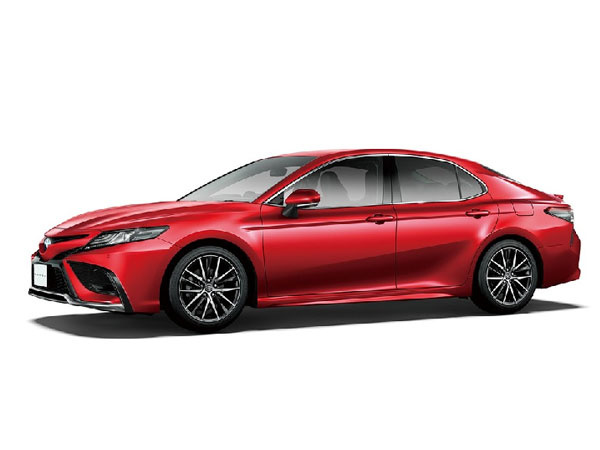 Toyota Camry và 'anh em song sinh' Daihatsu Altis 2023 từ 622 triệu đồng