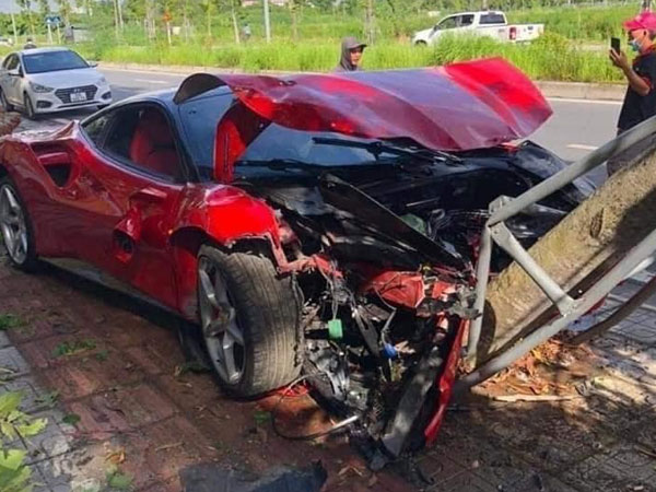 Volvo Hà Nội đề nghị Ferrari Việt Nam có trách nhiệm với vụ siêu xe bị tai nạn