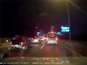 9 ô tô tông nhau liên hoàn trên cao tốc TP.HCM - Long Thành: Camera hành trình ghi lại gì?