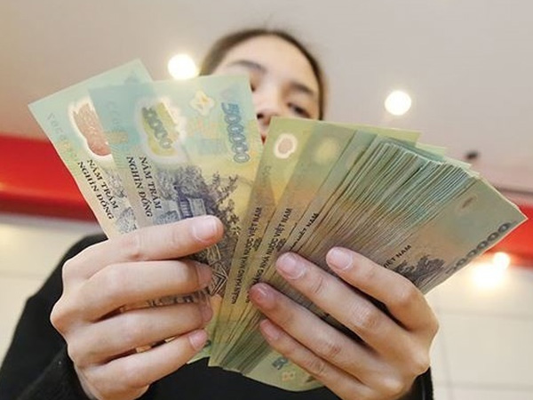 Nhân viên ngân hàng nào có thu nhập cao nhất hệ thống?