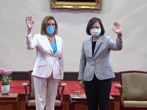 Bà Pelosi gặp gỡ người đứng đầu Đài Loan Thái Anh Văn
