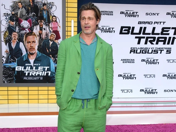 Brad Pitt diện đồ trẻ trung níu kéo tuổi tác khi ra mắt phim hành động