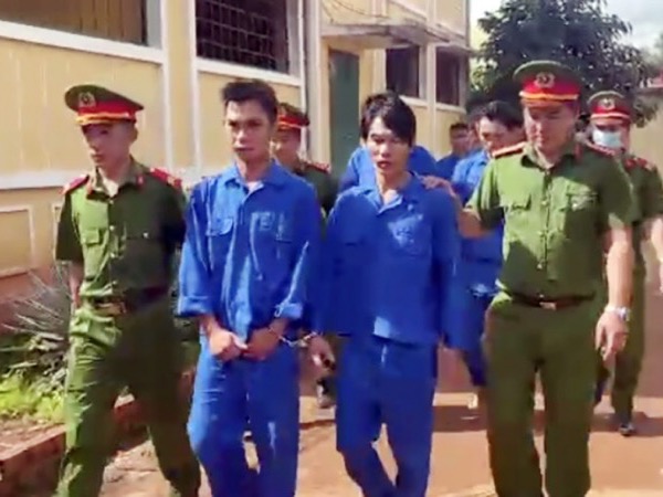Triệt phá băng nhóm chuyên thuê ô tô đi bắt trộm mèo