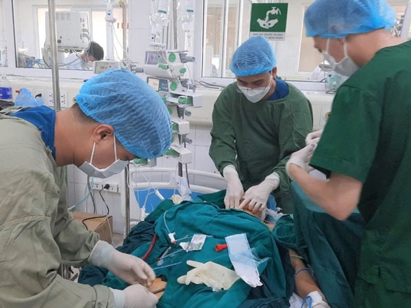Mắc cúm A, người phụ nữ U40 nguy kịch, phải sống nhờ vào 'tim, phổi nhân tạo'