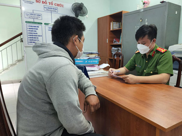 Bác sĩ Bệnh viện Nhân dân Gia Định lại bị người nhà bệnh nhân đâm