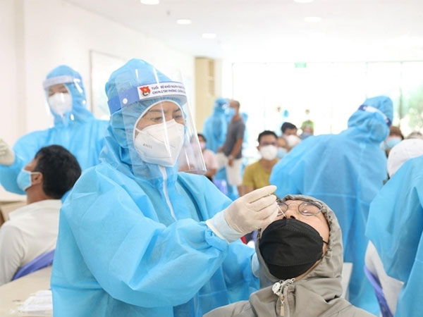 Ngày 9/8 Việt Nam ghi nhận số mắc COVID-19 kỷ lục nhất trong 3 tháng qua, bệnh nhân nặng tăng vọt