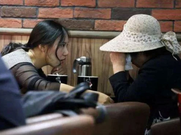 Việc nhẹ lương cao: Cô gái chuyên đi khuyên bảo 'Tuesday' từ bỏ chồng của 'chính thất'