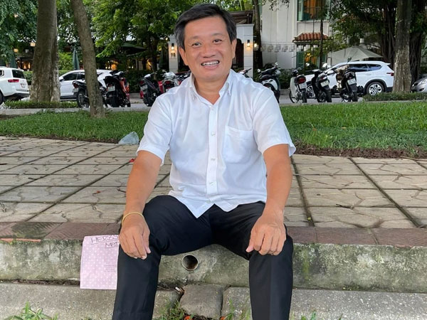 Ông Đoàn Ngọc Hải gục ngã, phải nhập viện trên đường đi làm từ thiện