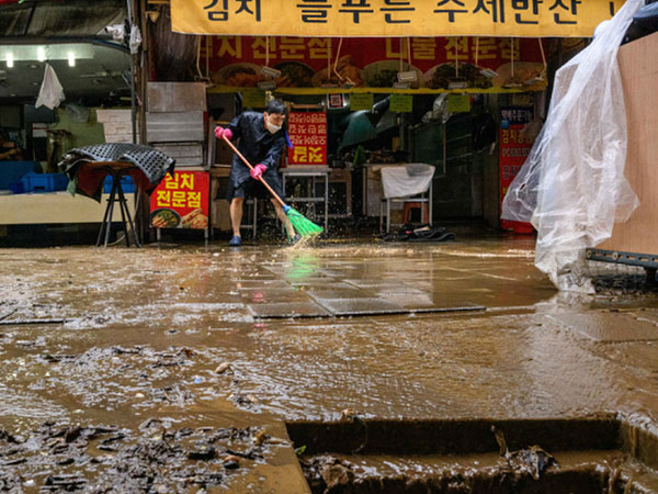 Thủ đô Hàn Quốc thiệt hại nặng nề vì mưa lũ kéo dài những ngày qua