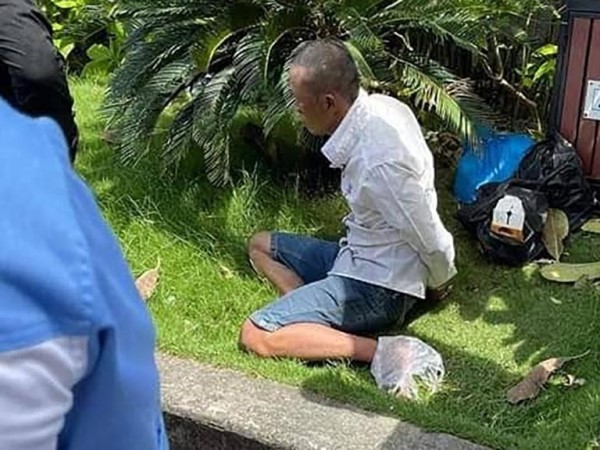 TP HCM: Khống chế người đàn ông nghi 'ngáo đá' đâm liên tiếp 3 người đi đường