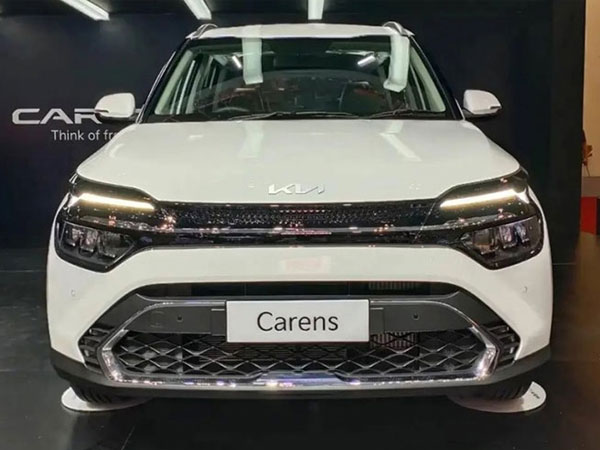 Kia Carens 2022 sắp về Việt Nam, giá đắt hơn cả Mitsubishi Xpander?