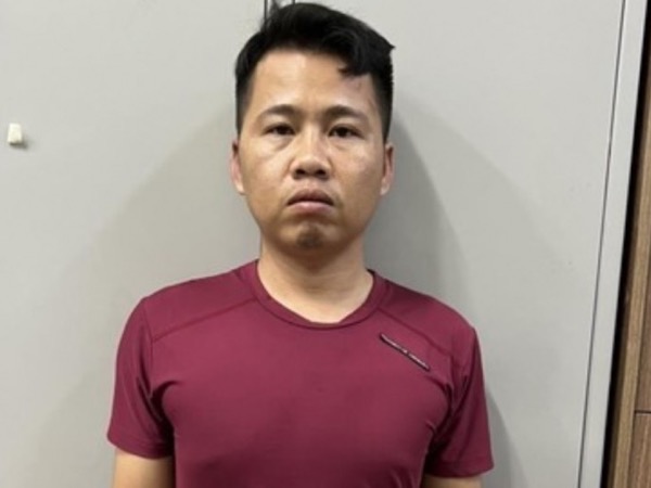 Dọa tạt axit hủy hoại dung nhan để tống tiền người yêu cũ
