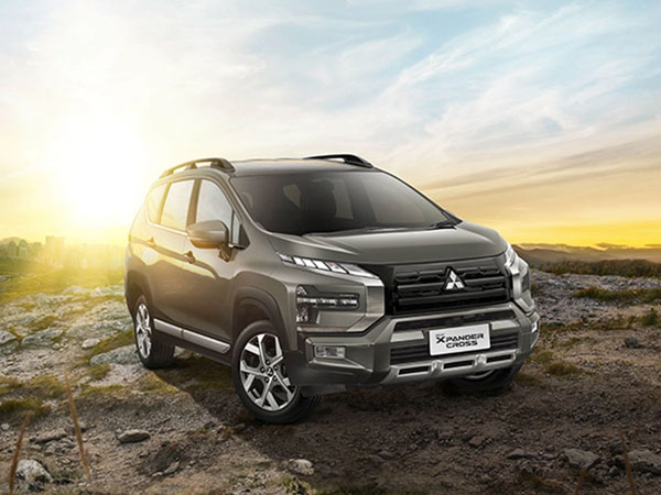 Mitsubishi Xpander Cross 2023 có nhiều thứ mới, Toyota Veloz Cross hãy dè chừng