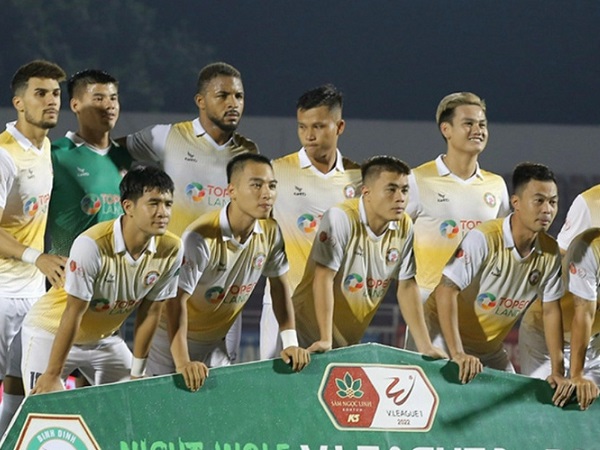 Con đường diệt vong ở V.League: Rực rỡ như lưu tinh, rồi chết nhanh như hồ điệp