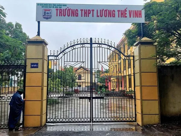 135 học sinh lớp 10 ở Quảng Ninh bất ngờ bị yêu cầu rời khỏi trường ngay khi đang học