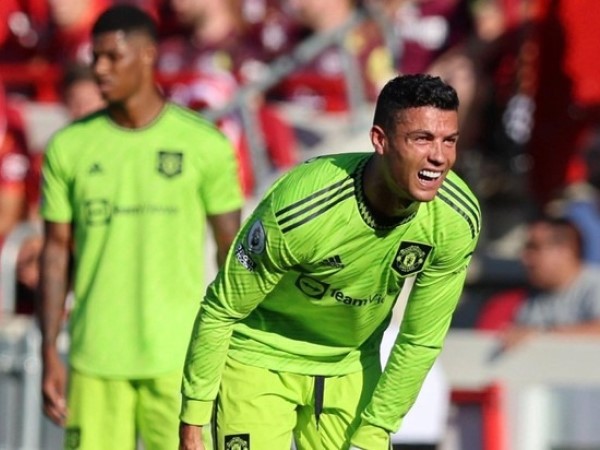 MU đại bại, Ronaldo lại có hành động khó coi