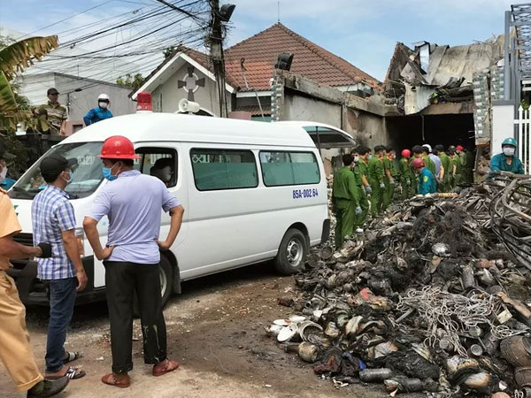 Nóng: Tìm thấy thi thể 3 mẹ con trong vụ cháy ở Ninh Thuận