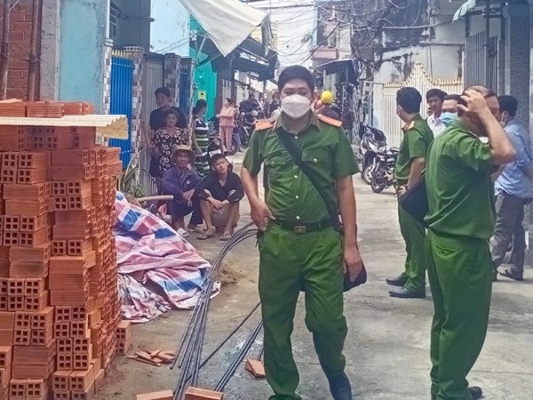 Người phụ nữ bị chém nguy kịch vì cự cãi khi ăn hủ tiếu