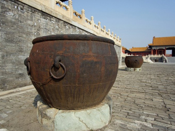 Tại sao những vạc nước trong Tử Cấm Thành không hề bị đóng băng suốt 600 năm?