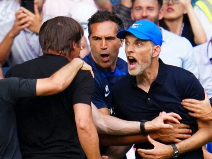 Thomas Tuchel tiết lộ lý do nổi khùng, suýt choảng nhau với Conte