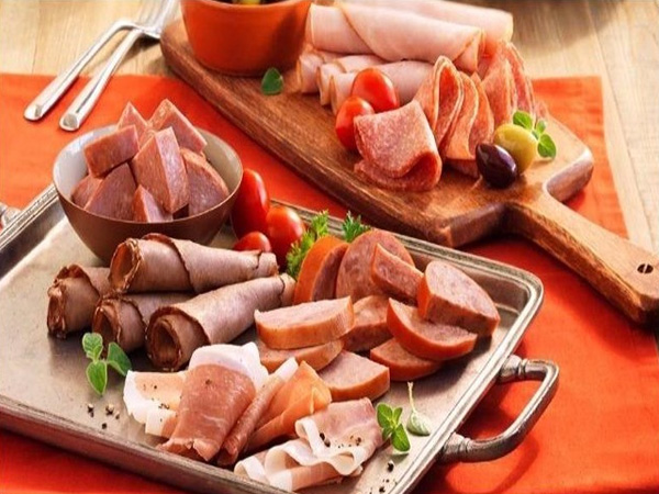 5 thực phẩm tăng nguy cơ ung thư trực tràng, đáng tiếc người Việt vẫn ăn hàng ngày