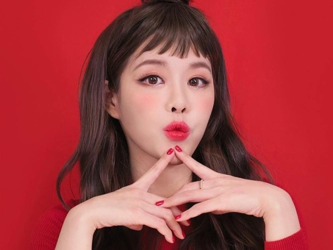 Đàn ông đào hoa nhìn lông mày, đàn bà đào hoa nhìn đâu để biết?